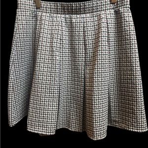 Cato pleated mini skirt size M